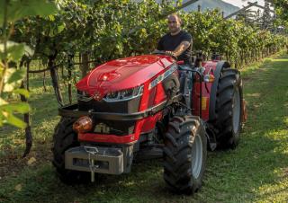 4WD traktorok Massey Ferguson MF 3709 F