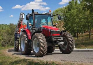 4WD traktorok Massey Ferguson MF 6480 Edition Plus