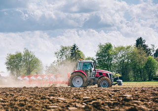 4WD traktorok Massey Ferguson MF 7S.180