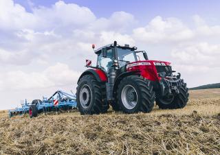 4WD traktorok Massey Ferguson MF 8740 S