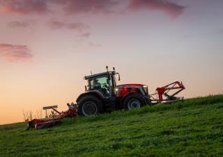 4WD traktorok Massey Ferguson MF 8S.305 