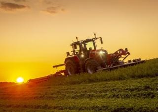 4WD traktorok Massey Ferguson MF 8S.305 