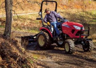Járművek Kompakt kommunális traktorok Yanmar SA324