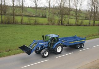 4WD traktorok New Holland T 4.75
