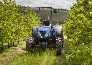 4WD traktorok New Holland T 4.95 LP