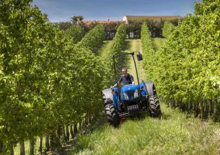 4WD traktorok New Holland T 4.95 LP