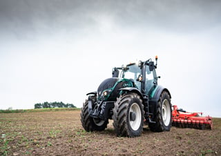 4WD traktorok Valtra T154D SmartTouch