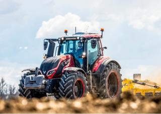 4WD traktorok Valtra T234A