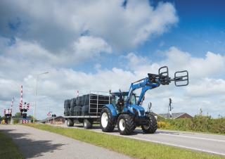 4WD traktorok New Holland T5.115
