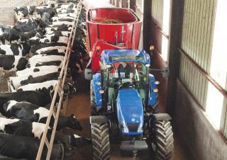 4WD traktorok New Holland T5.115