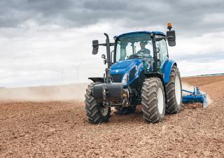 4WD traktorok New Holland T5.75