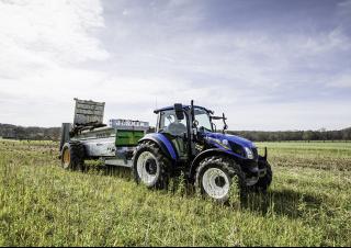 4WD traktorok New Holland T5.75