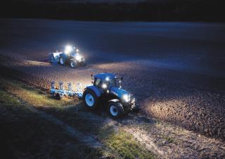 4WD traktorok New Holland T7.210