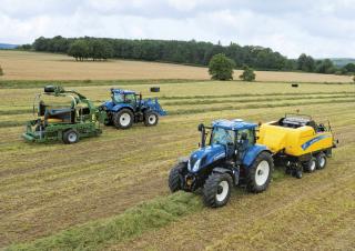 4WD traktorok New Holland T7.210