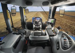4WD traktorok New Holland T8.435 SmartTrax