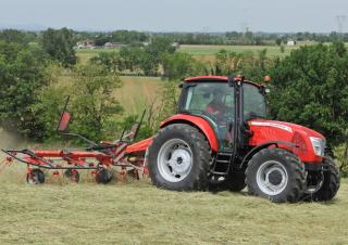 4WD traktorok McCormick X5.50