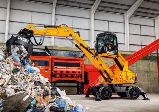 Anyagmozgató gépek JCB JS20MH