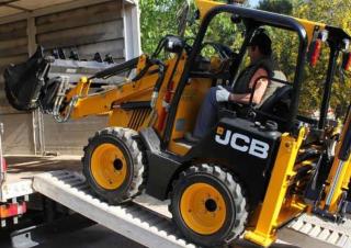 Árokásó-rakodók JCB 1CX