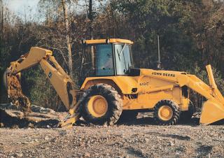Árokásó-rakodók John Deere Construction 710 B