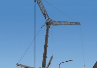 Autódaruk Grove GMK6400