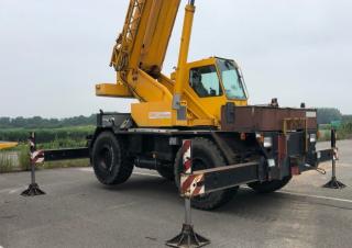 Terepjáró daruk Liebherr LTL 1025