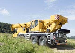 Autódaruk Liebherr LTM 1050-3.1 