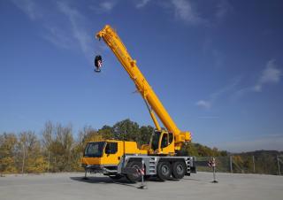 Autódaruk Liebherr LTM 1050-3.1 