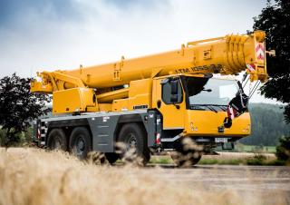 Autódaruk Liebherr LTM 1055-3.2 