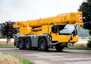 Autódaruk Liebherr LTM 1055-3.2 