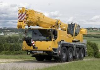 Autódaruk Liebherr LTM 1070-4.2 