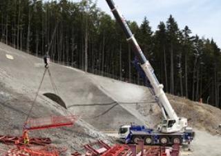 Autódaruk Liebherr LTM 1070-4.2 