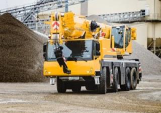 Autódaruk Liebherr LTM 1090-4.2 