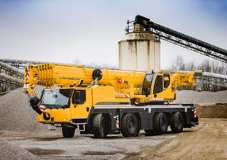 Autódaruk Liebherr LTM 1090-4.2 