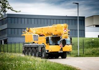 Autódaruk Liebherr LTM 1100-5.2 