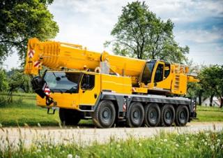 Autódaruk Liebherr LTM 1100-5.2 