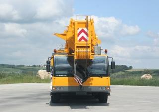 Autódaruk Liebherr LTM 1200-5.1 