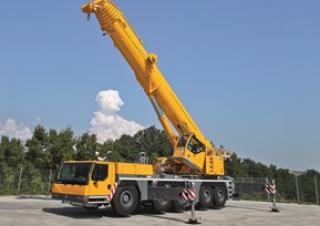Autódaruk Liebherr LTM 1200-5.1 