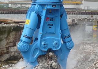 Szerelékek Betontörőgépek MBI CR120R
