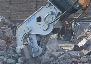 Szerelékek Betontörőgépek Daemo DMC300 