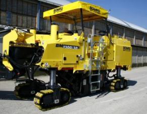 Burkolatmarók Bomag BM 1300/30