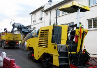 Burkolatmarók Bomag BM 1300/35