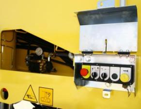 Burkolatmarók Bomag BM 2000/60