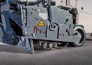 Burkolatmarók Wirtgen W 120 R