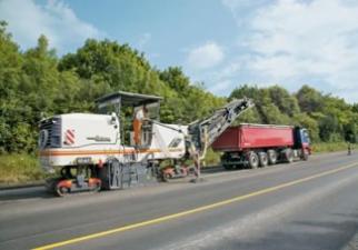 Burkolatmarók Wirtgen W 200 i