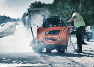 Burkolatvágók Husqvarna FS 5000 D