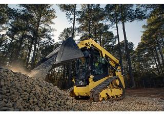 Csúszókormányzású rakodók Caterpillar 249D