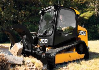 Csúszókormányzású rakodók JCB 260T