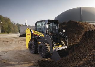 Csúszókormányzású rakodók New Holland L213