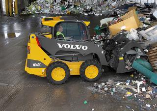 Csúszókormányzású rakodók Volvo MC60C