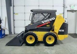 Csúszókormányzású rakodók Volvo MC70B